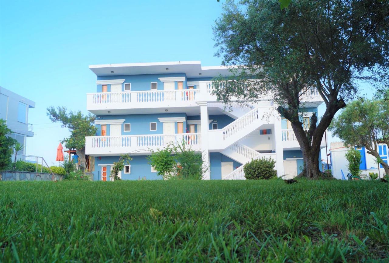 Poseidon Seaview Apartment *